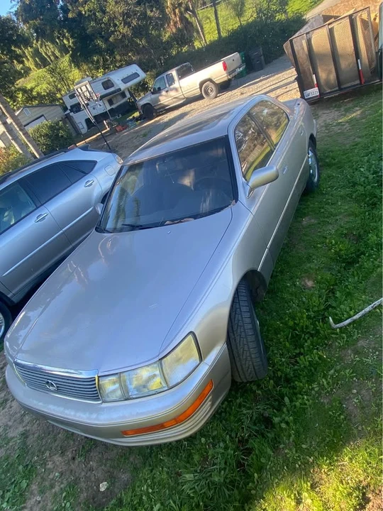 1993 Lexus LS 1st Gen - Image 2 of 10