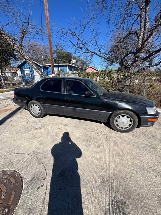 1993 Lexus LS 1st Gen - Image 2 of 4