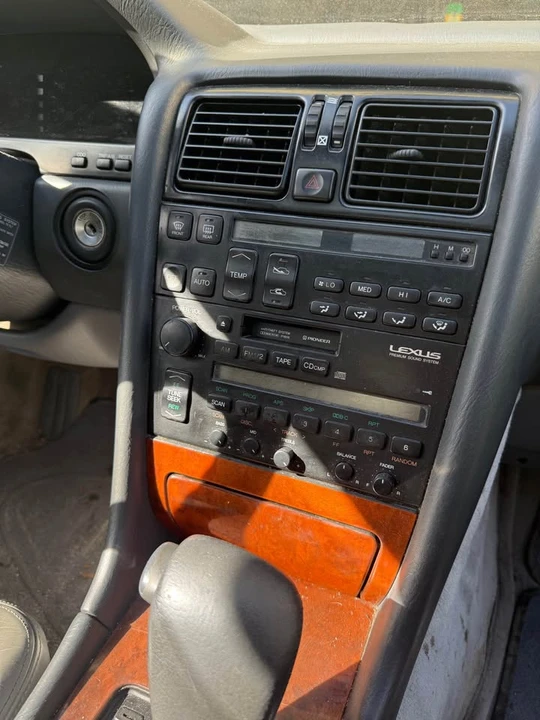 1993 Lexus LS 1st Gen - Image 2 of 6