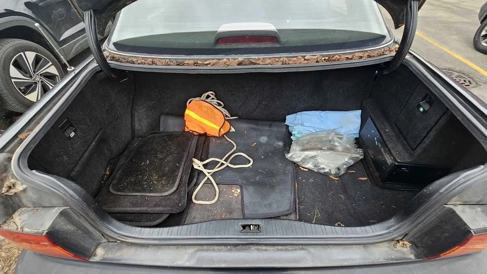 1993 Lexus LS 1st Gen - Image 9 of 10