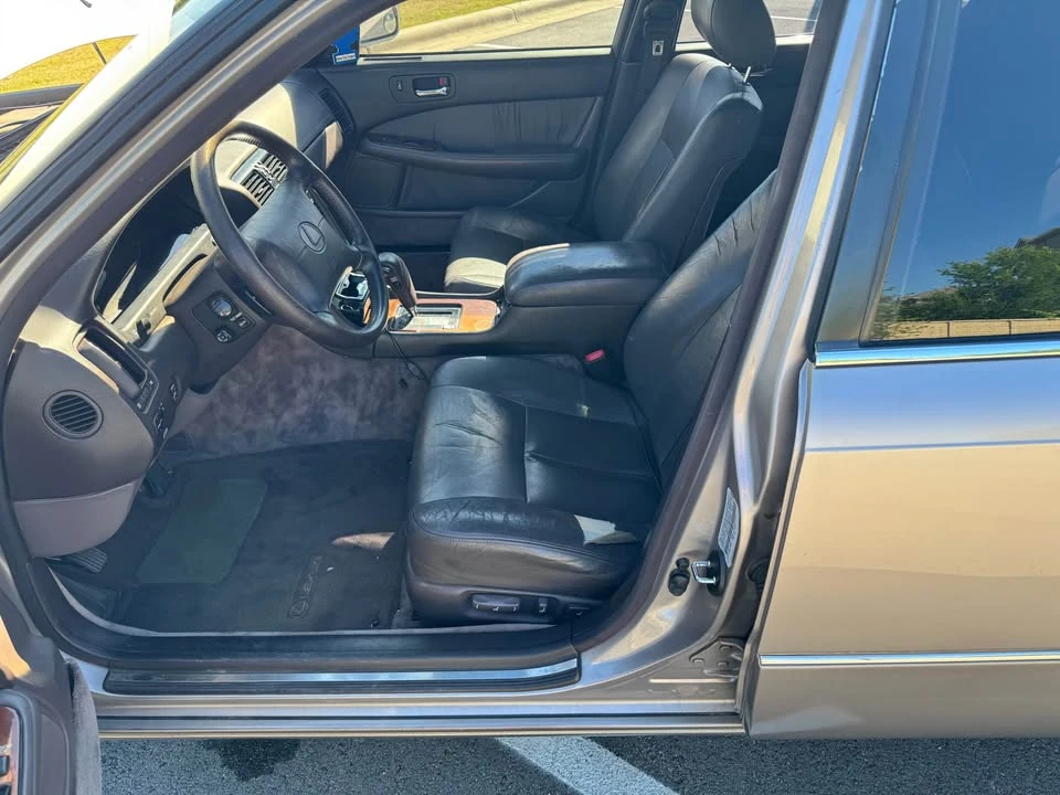 1993 Lexus LS 1st Gen - Image 8 of 18
