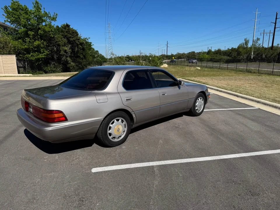 1993 Lexus LS 1st Gen - Image 4 of 18