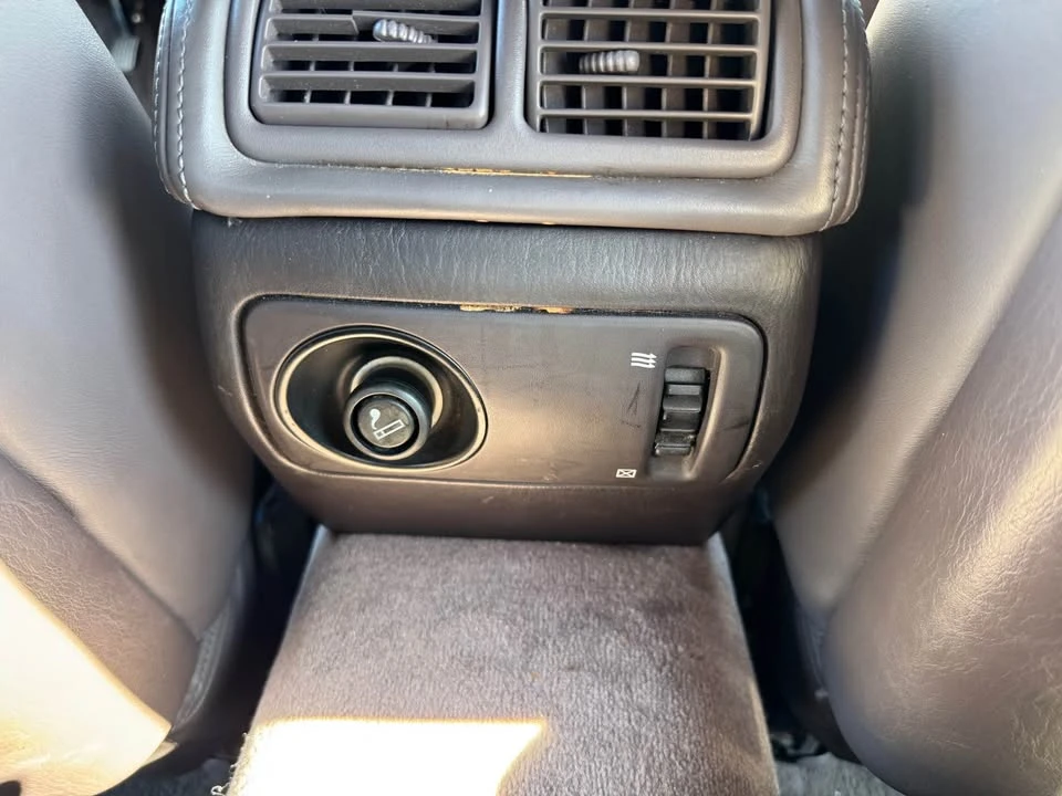 1993 Lexus LS 1st Gen - Image 16 of 18