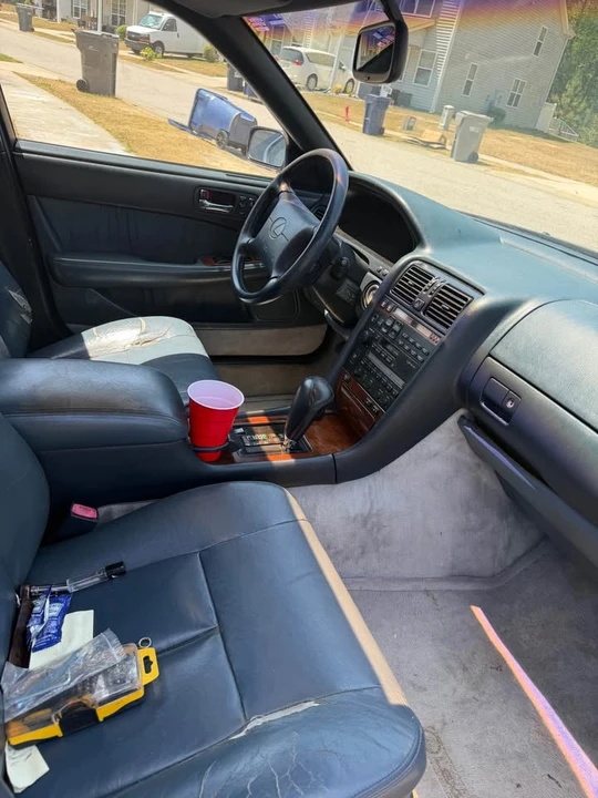 1993 Lexus LS 1st Gen - Image 9 of 9