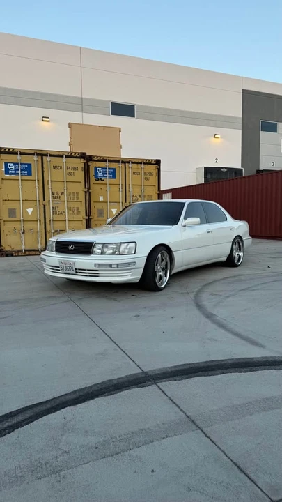 1993 Lexus LS 1st Gen - Image 3 of 4