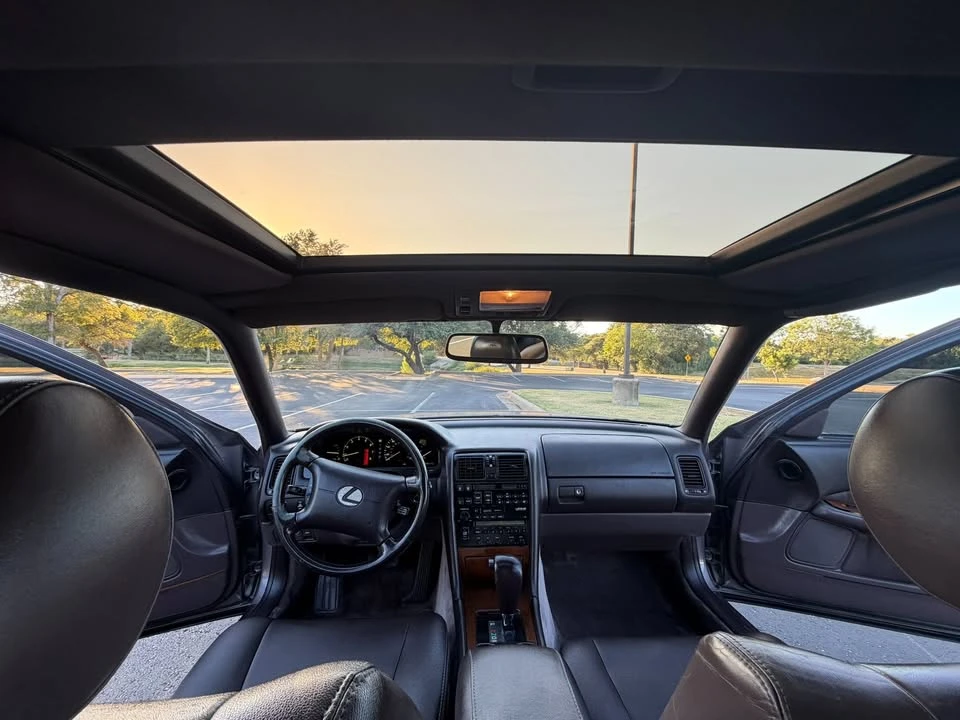 1993 Lexus LS 1st Gen - Image 9 of 20