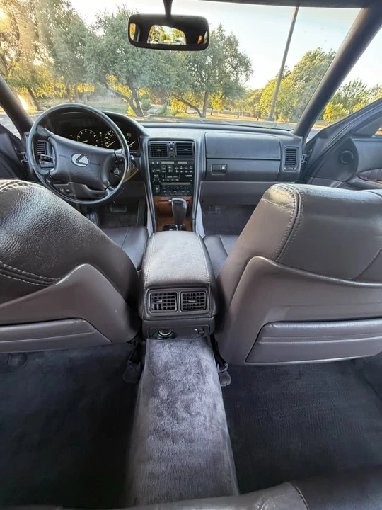 1993 Lexus LS 1st Gen - Image 13 of 20
