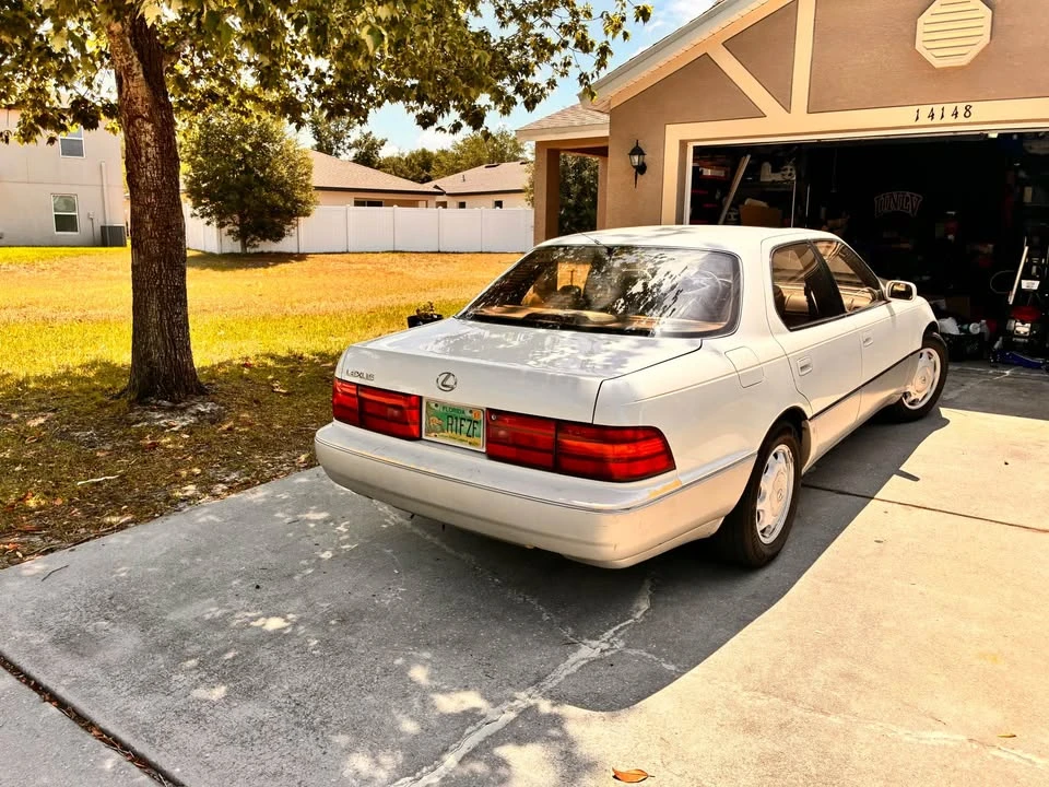 1993 Lexus LS 1st Gen - Image 5 of 12