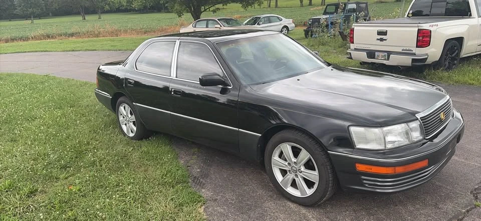 1993 Lexus LS 1st Gen - Image 4 of 20