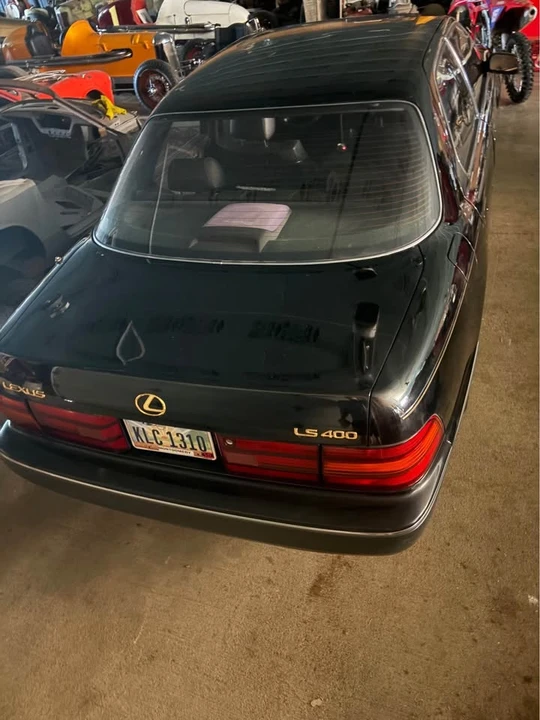 1993 Lexus LS 1st Gen - Image 19 of 20