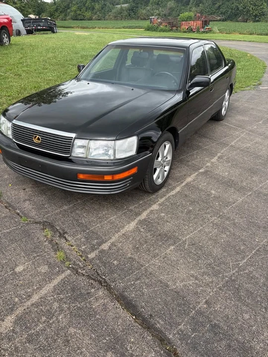 1993 Lexus LS 1st Gen - Image 15 of 20