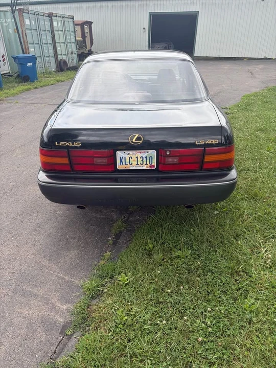 1993 Lexus LS 1st Gen - Image 10 of 20