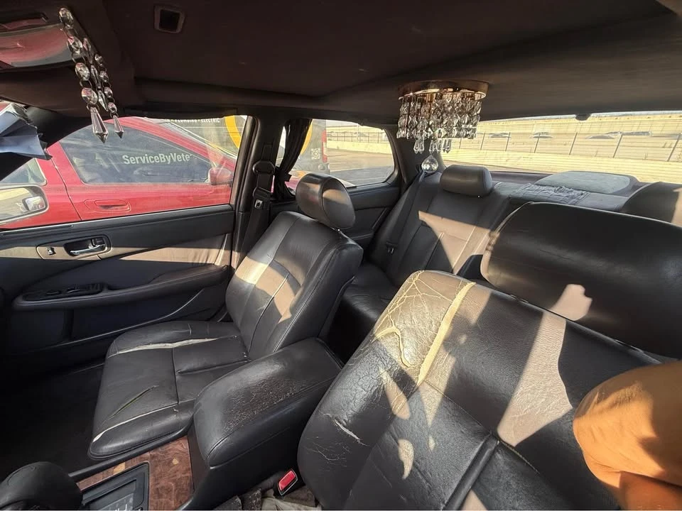 1993 Lexus LS 1st Gen - Image 7 of 9