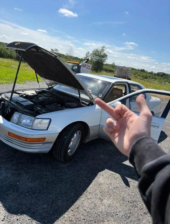 1993 Lexus LS 1st Gen - Image 3 of 3