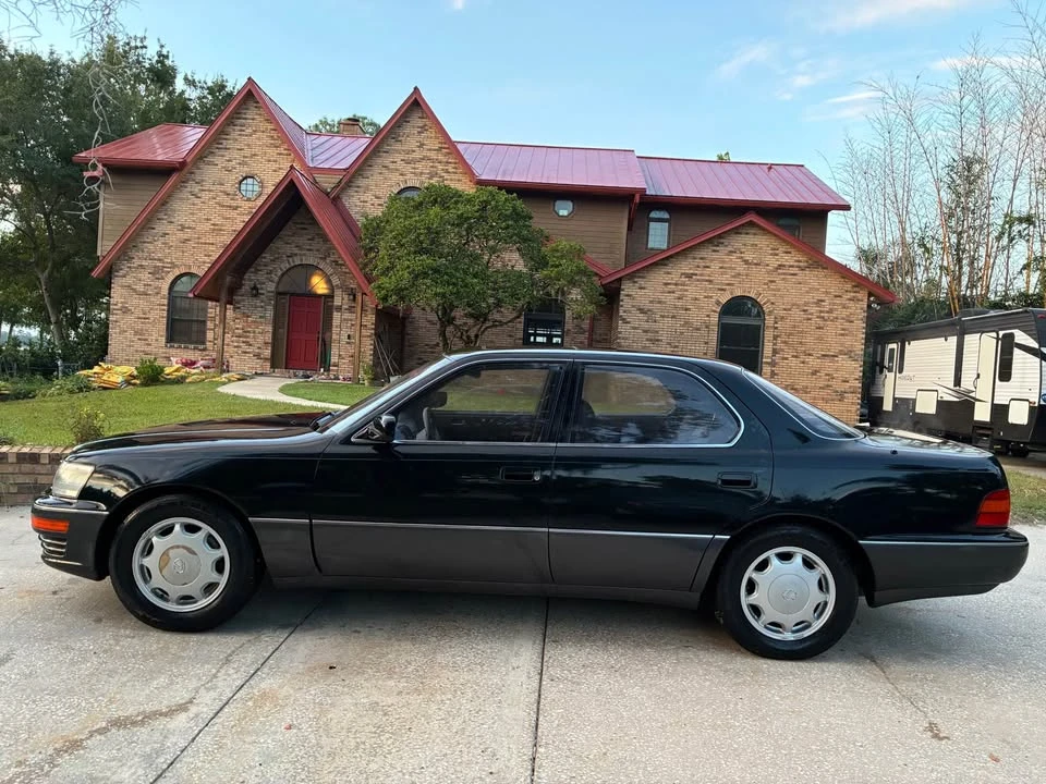 1993 Lexus LS 1st Gen - Image 6 of 9