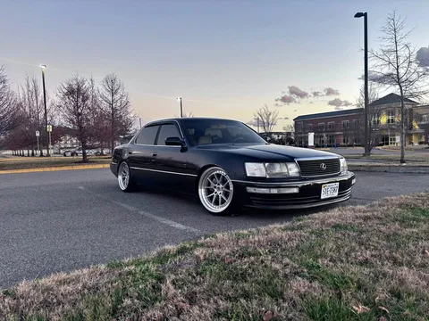 1993 Lexus LS 400 Sedan 4D
