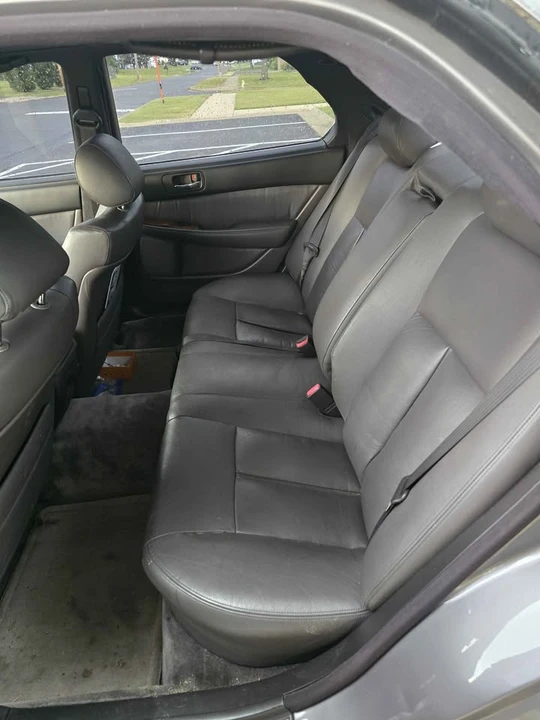 1993 Lexus LS 1st Gen - Image 9 of 13