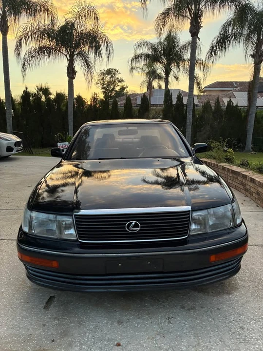 1993 Lexus LS 1st Gen - Image 2 of 9