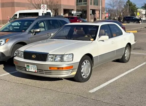 1993 Lexus LS 400 Sedan 4D