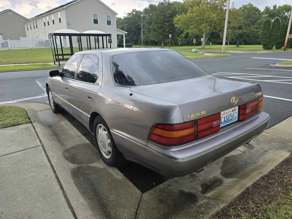 1993 Lexus LS 1st Gen - Image 4 of 13