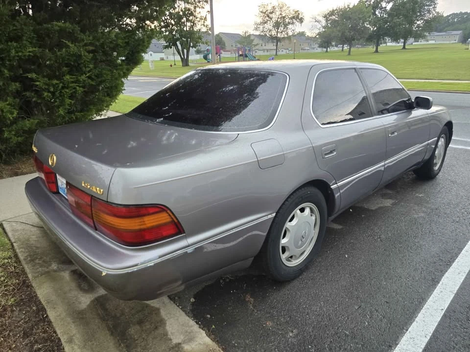 1993 Lexus LS 1st Gen - Image 5 of 13