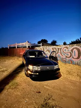 1993 Lexus LS 400 Sedan