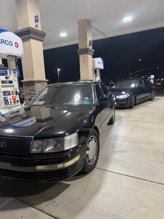 1993 Lexus LS 1st Gen - Image 4 of 6