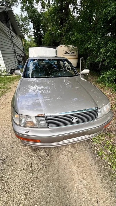1993 Lexus LS 1st Gen - Image 4 of 9