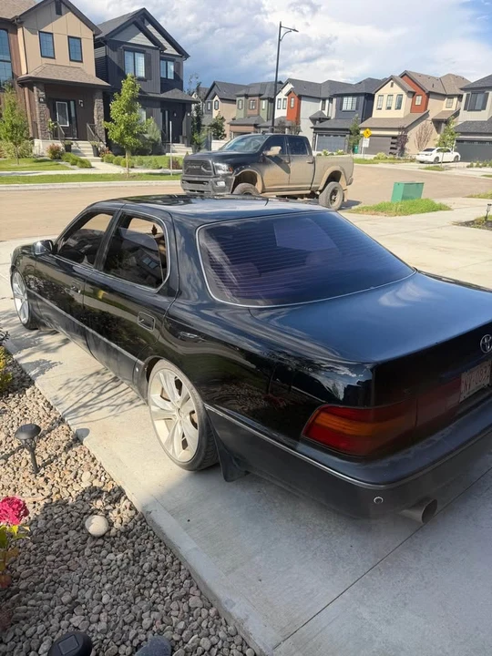 1993 Lexus LS 1st Gen - Image 5 of 8
