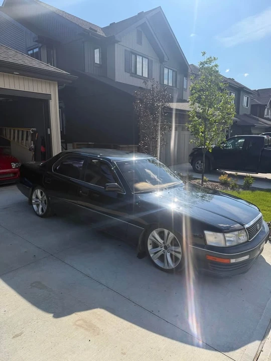 1993 Lexus LS 1st Gen - Image 2 of 8