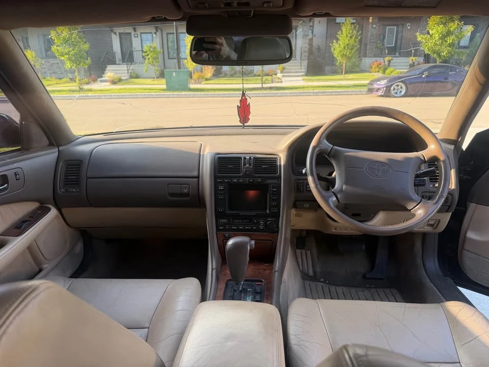 1993 Lexus LS 1st Gen - Image 7 of 8