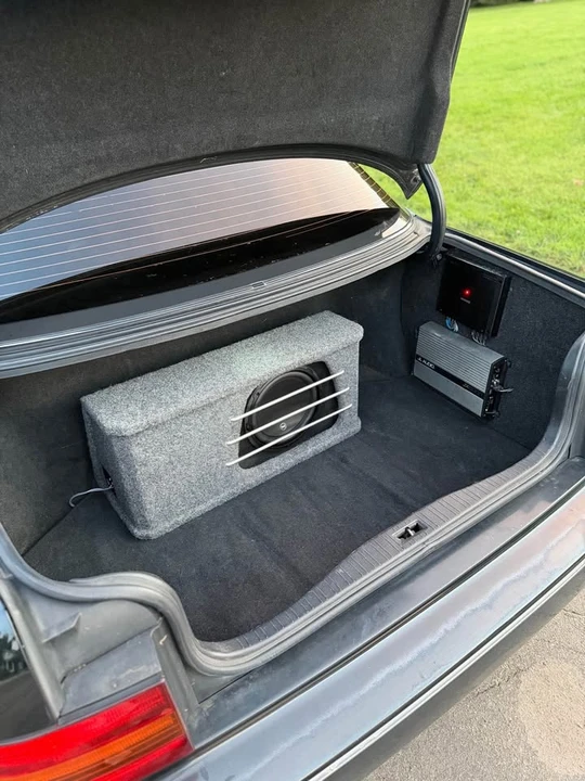 1993 Lexus LS 1st Gen - Image 7 of 10