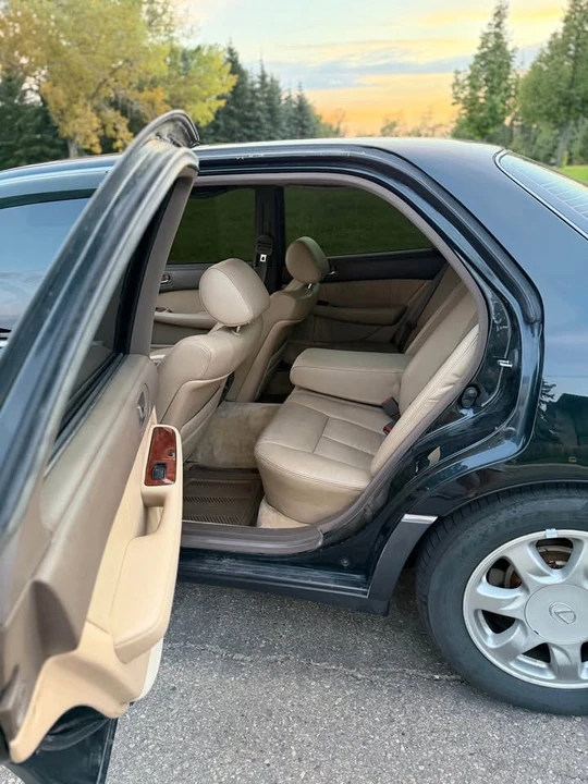 1993 Lexus LS 1st Gen - Image 5 of 10