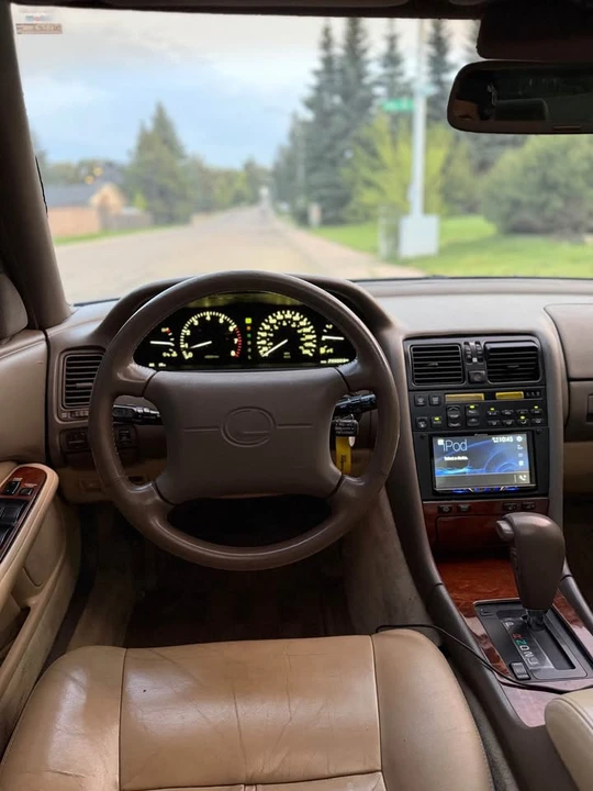 1993 Lexus LS 1st Gen - Image 6 of 10