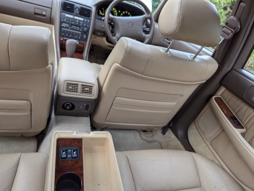 1993 Lexus LS 1st Gen - Image 25 of 30