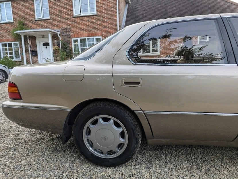 1993 Lexus LS 1st Gen - Image 8 of 30