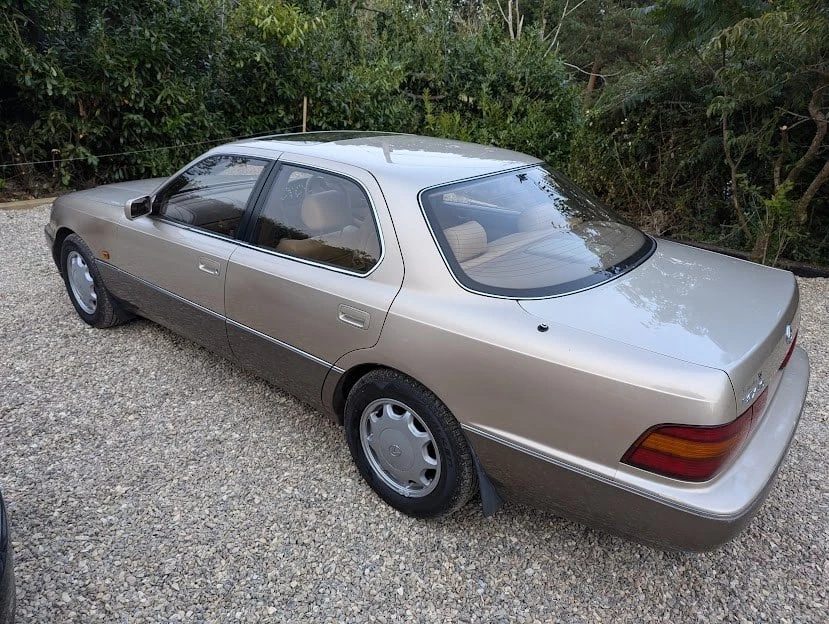 1993 Lexus LS 1st Gen - Image 7 of 30