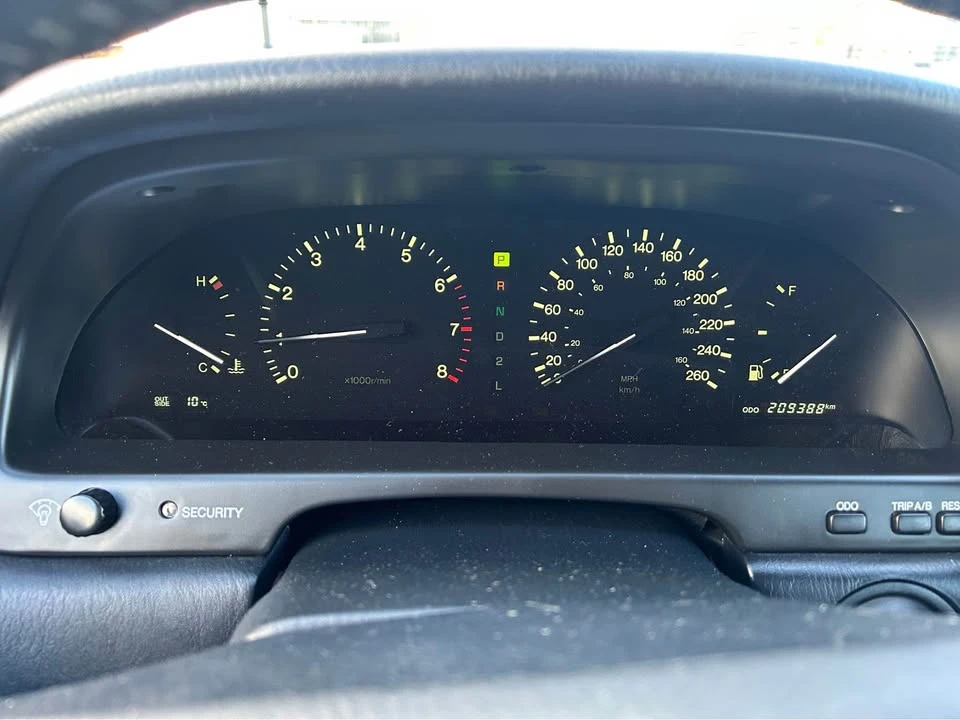 1993 Lexus LS 1st Gen - Image 8 of 9