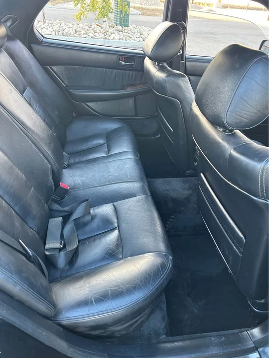 1993 Lexus LS 1st Gen - Image 7 of 9