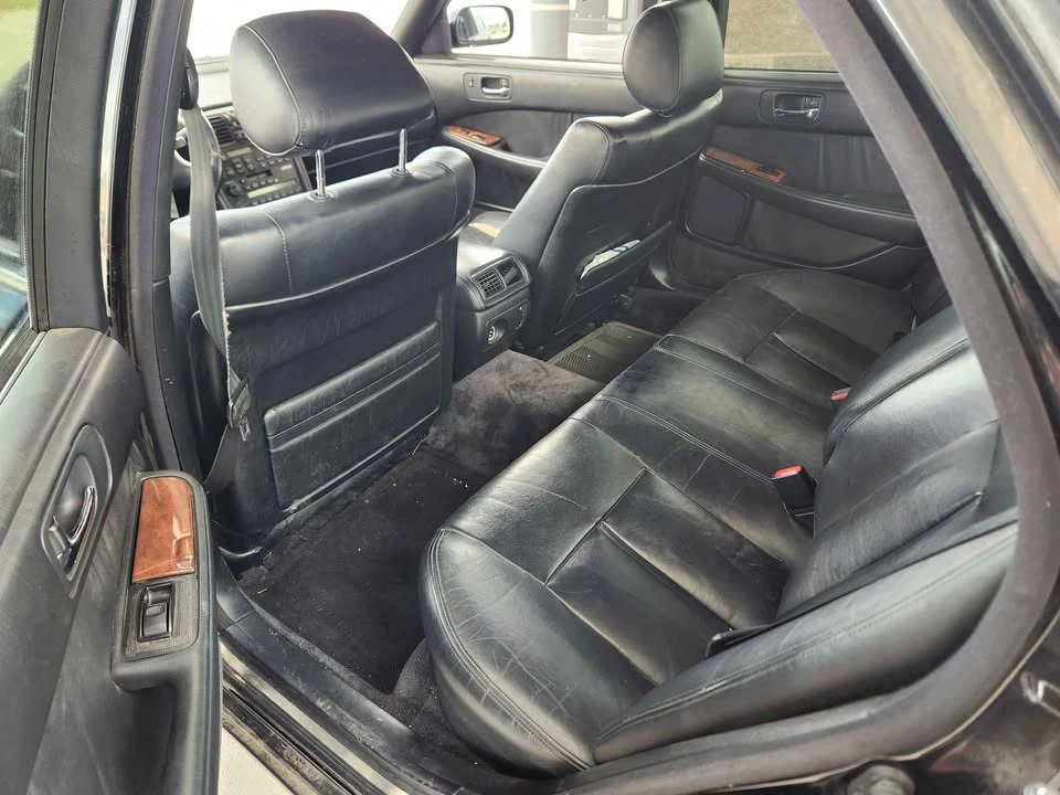 1993 Lexus LS 1st Gen - Image 6 of 12