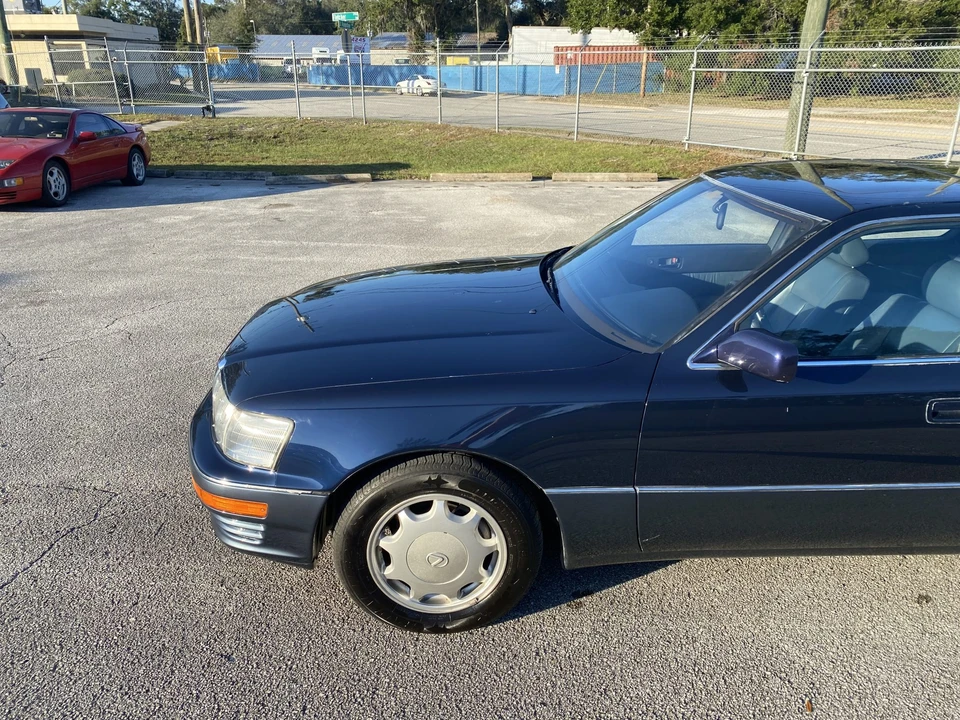 1993 Lexus LS 1st Gen - Image 14 of 31