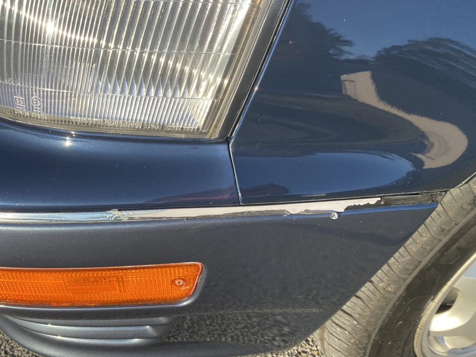 1993 Lexus LS 1st Gen - Image 23 of 31