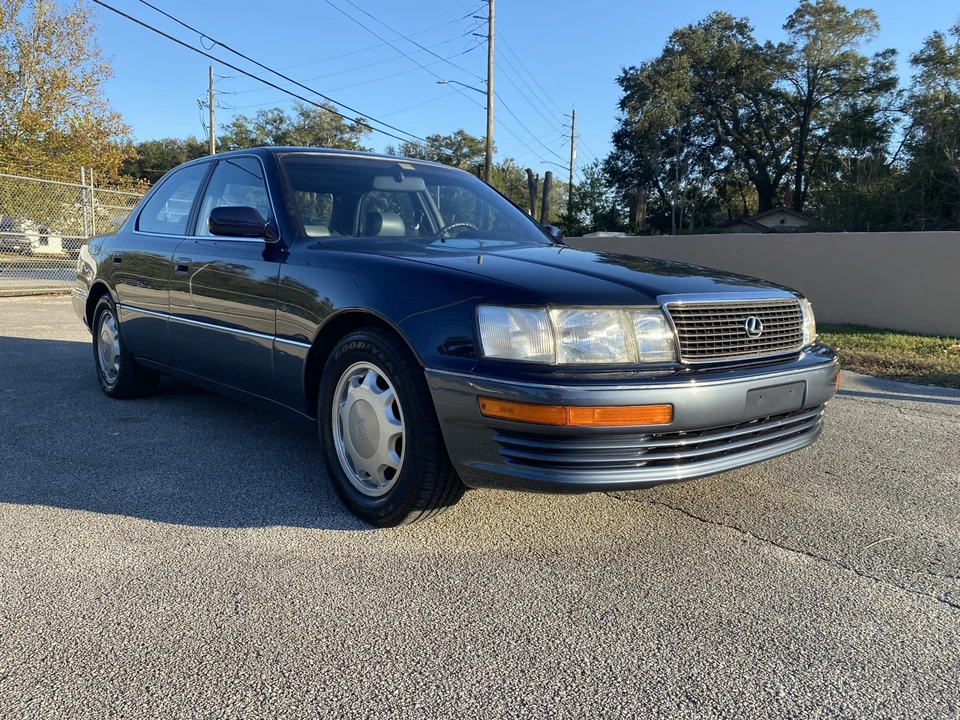 1993 Lexus LS 1st Gen - Image 6 of 31
