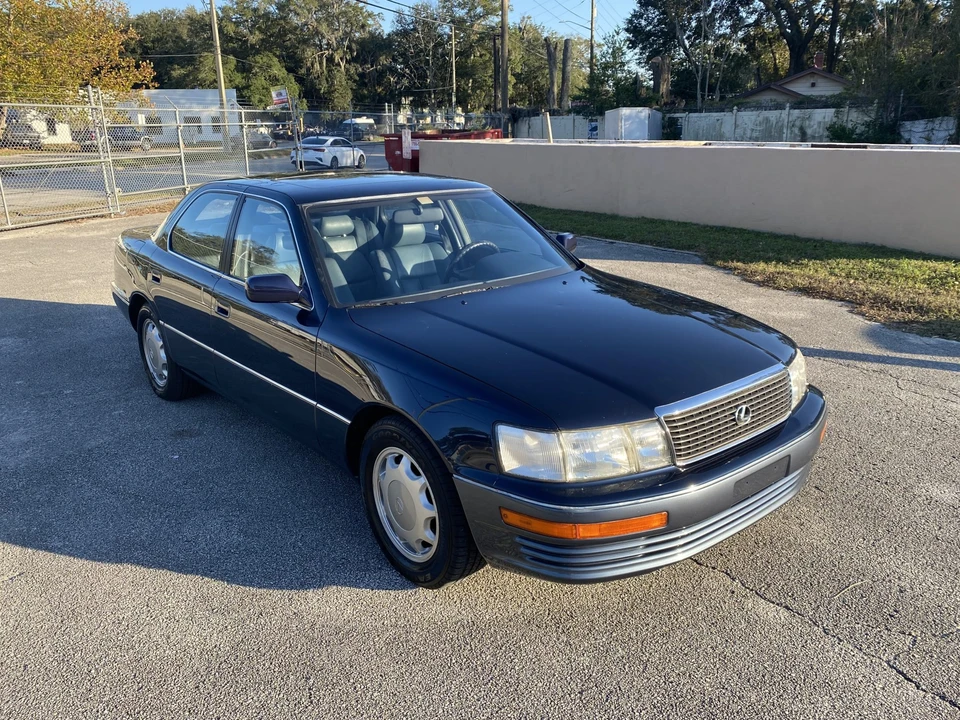 1993 Lexus LS 1st Gen - Image 5 of 31