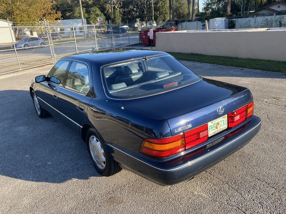 1993 Lexus LS 1st Gen - Image 12 of 31