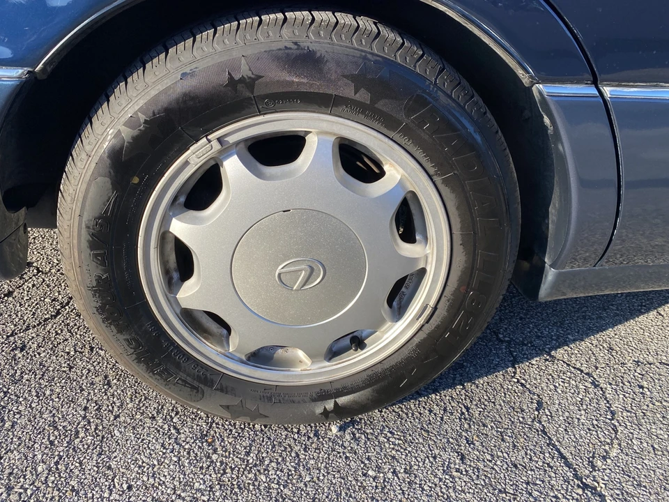 1993 Lexus LS 1st Gen - Image 30 of 31