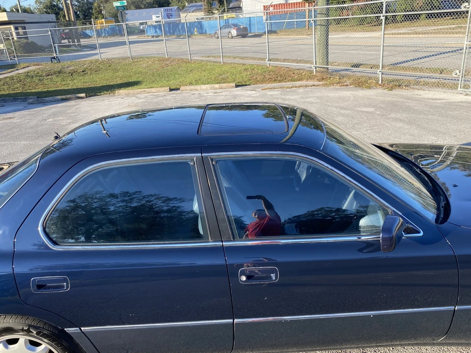 1993 Lexus LS 1st Gen - Image 8 of 31