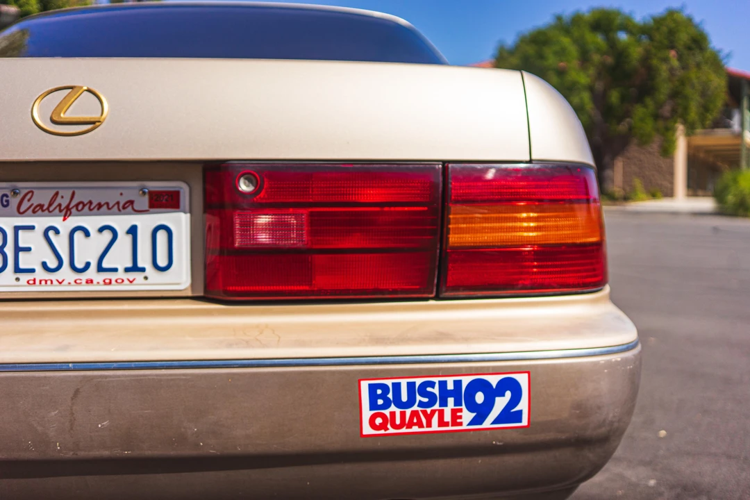 1993 Lexus LS 1st Gen - Image 23 of 28
