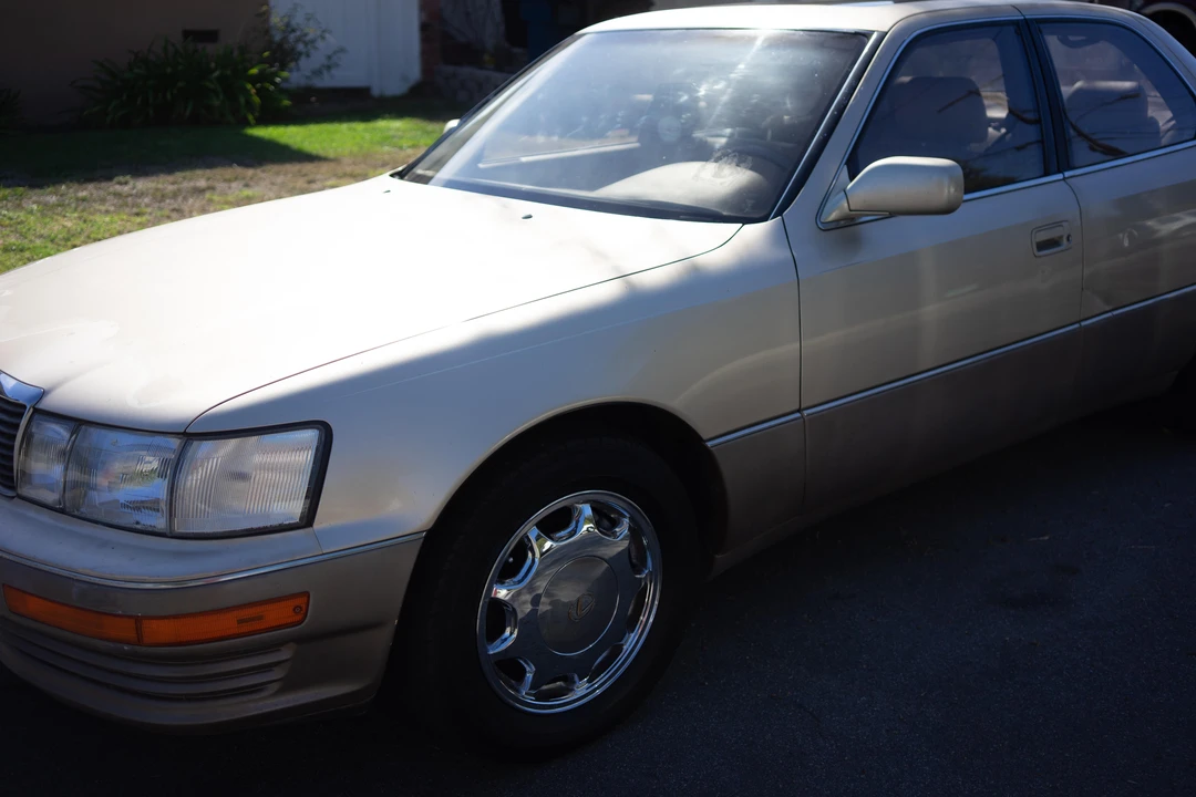 1993 Lexus LS 1st Gen - Image 10 of 28