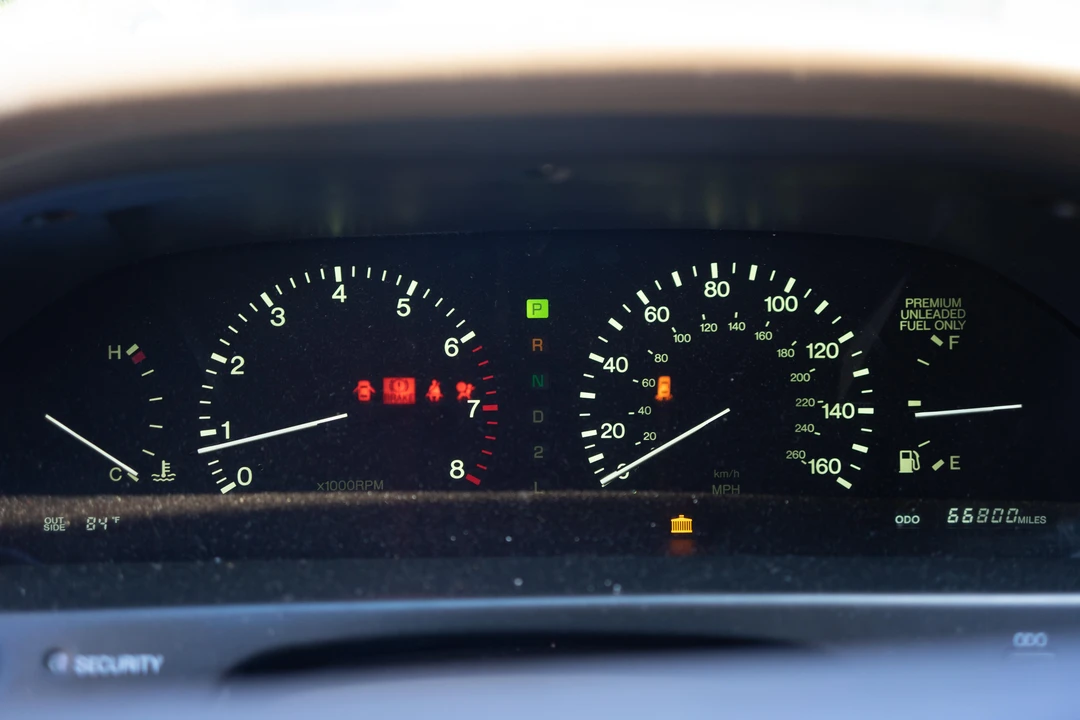 1993 Lexus LS 1st Gen - Image 27 of 28